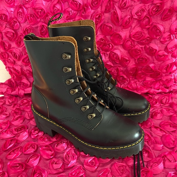 LEONA WOMEN'S VINTAGE SMOOTH LEATHER HEELED BOOTS - Picture 2 of 9